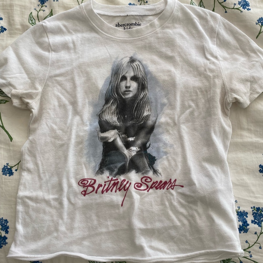 Abercrombie kids, Britney Spears shirt, size 5/6